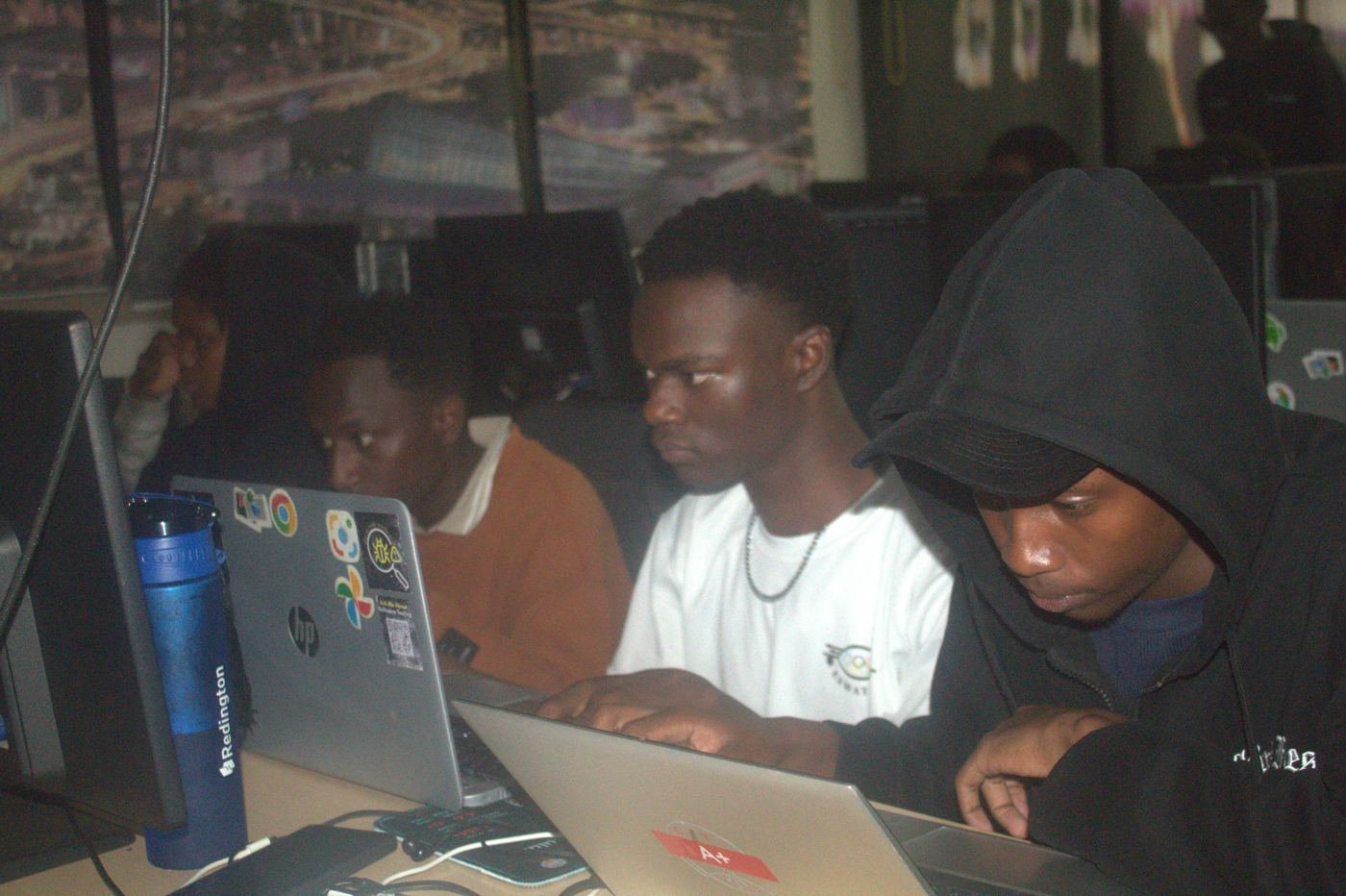 Students during hacknight